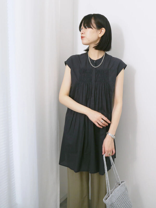 【Made in India】シャーリングノースリーブチュニック（チャコールグレー）｜Samansa Mos2 blue（サマンサモスモス ブルー）通販