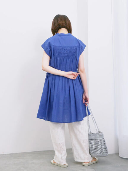 【Made in India】シャーリングノースリーブチュニック（オフホワイト/チャコールグレー/ブルー）｜Samansa Mos2 blue（サマンサモスモス ブルー）通販