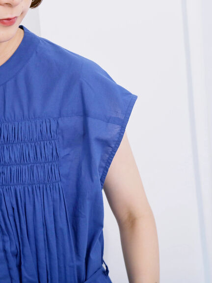 【Made in India】シャーリングノースリーブチュニック（オフホワイト/チャコールグレー/ブルー）｜Samansa Mos2 blue（サマンサモスモス ブルー）通販