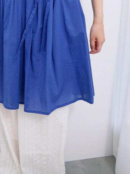 【Made in India】シャーリングノースリーブチュニック（オフホワイト/チャコールグレー/ブルー）｜Samansa Mos2 blue（サマンサモスモス ブルー）通販