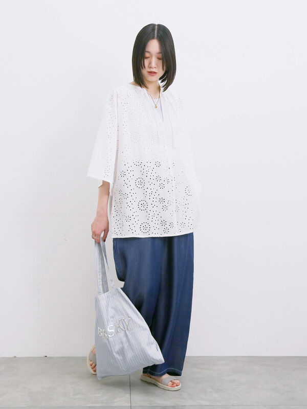 セール】 【Made in India】タッセル付ギャザーレースブラウス（オフ