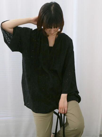 【Made in India】タッセル付ギャザーレースブラウス（オフホワイト/ブラック/パープル）｜Samansa Mos2 blue（サマンサモスモス ブルー）通販