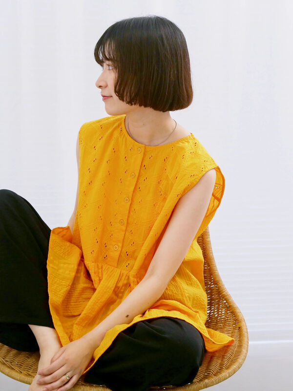 【Made in India】ノースリーブレースブラウス（オフホワイト/チャコールグレー/イエロー）｜Samansa Mos2 blue（サマンサモスモス ブルー）通販