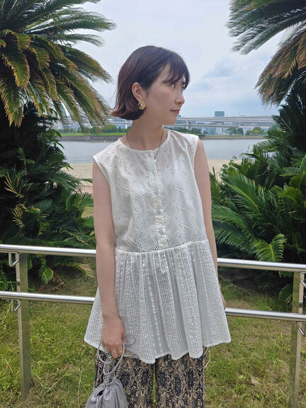 【Made in India】ノースリーブレースブラウス（オフホワイト/チャコールグレー/イエロー）｜Samansa Mos2 blue（サマンサモスモス ブルー）通販