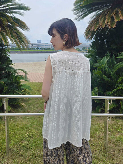 【Made in India】ノースリーブレースブラウス（オフホワイト/チャコールグレー/イエロー）｜Samansa Mos2 blue（サマンサモスモス ブルー）通販