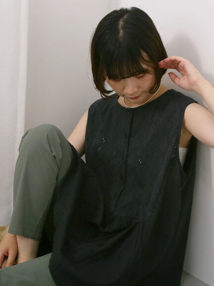 【Made in India】ノースリーブレースブラウス（オフホワイト/チャコールグレー/イエロー）｜Samansa Mos2 blue（サマンサモスモス ブルー）通販