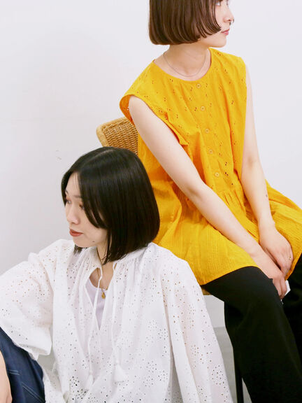 【Made in India】ノースリーブレースブラウス（オフホワイト/チャコールグレー/イエロー）｜Samansa Mos2 blue（サマンサモスモス ブルー）通販
