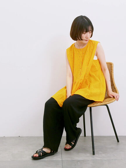 【Made in India】ノースリーブレースブラウス（オフホワイト/チャコールグレー/イエロー）｜Samansa Mos2 blue（サマンサモスモス ブルー）通販