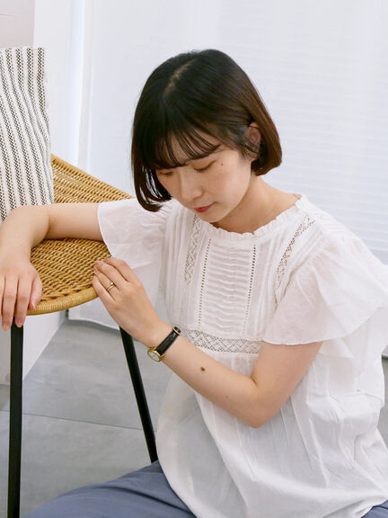 【Made in India】フリル袖レースピンタックブラウス（オフホワイト/ブラック/レッド）｜Samansa Mos2 blue（サマンサモスモス ブルー）通販