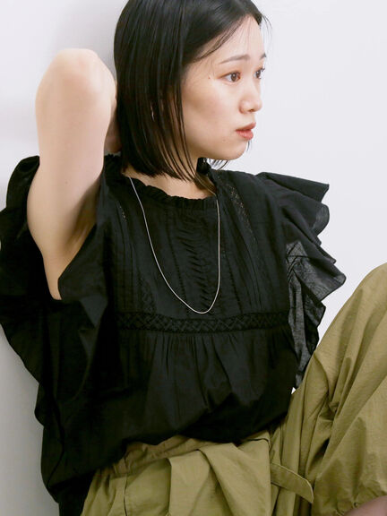 【Made in India】フリル袖レースピンタックブラウス（オフホワイト/ブラック/レッド）｜Samansa Mos2 blue（サマンサモスモス ブルー）通販
