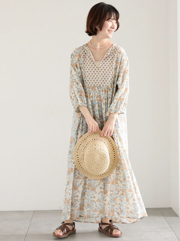 【Made in India】花柄ワンピース（チャコールグレー/ブルー/キナリ）｜Samansa Mos2 blue（サマンサモスモス ブルー）通販