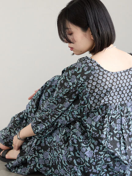 【Made in India】花柄ワンピース（チャコールグレー/ブルー/キナリ）｜Samansa Mos2 blue（サマンサモスモス ブルー）通販