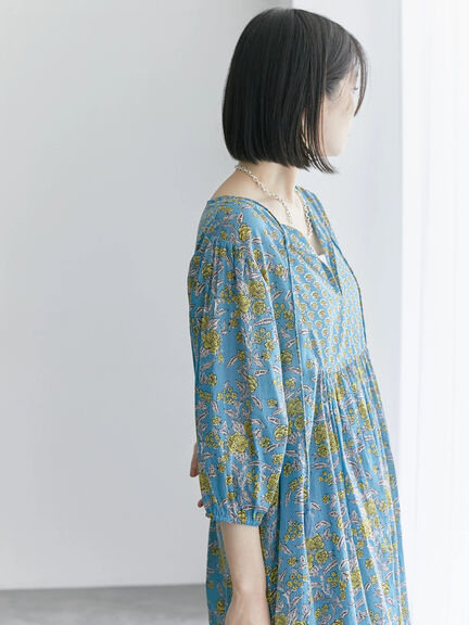 【Made in India】花柄ワンピース（チャコールグレー/ブルー/キナリ）｜Samansa Mos2 blue（サマンサモスモス ブルー）通販