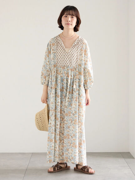 【Made in India】花柄ワンピース（チャコールグレー/ブルー/キナリ）｜Samansa Mos2 blue（サマンサモスモス ブルー）通販