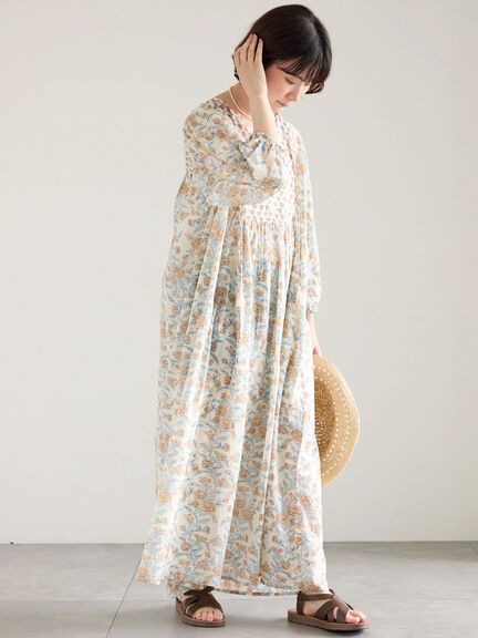 【Made in India】花柄ワンピース（チャコールグレー/ブルー/キナリ）｜Samansa Mos2 blue（サマンサモスモス ブルー）通販