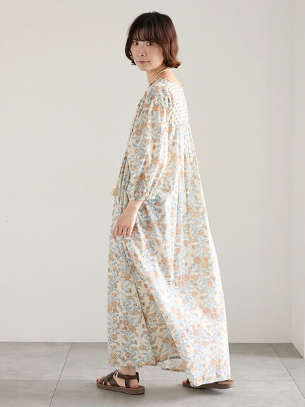 【Made in India】花柄ワンピース（チャコールグレー/ブルー/キナリ）｜Samansa Mos2 blue（サマンサモスモス ブルー）通販