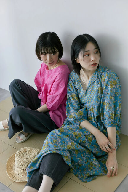 【Made in India】花柄ワンピース（チャコールグレー/ブルー/キナリ）｜Samansa Mos2 blue（サマンサモスモス ブルー）通販