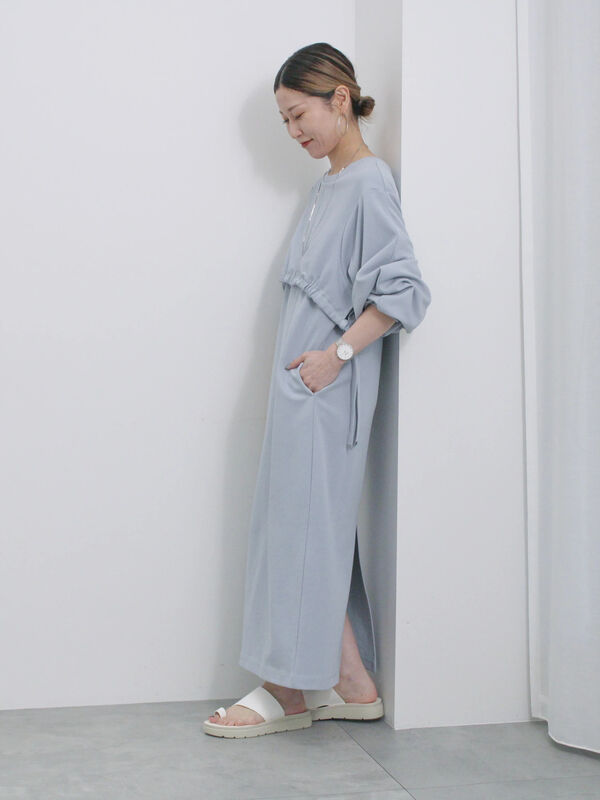 セール】 クロップドレイヤードワンピース（チャコールグレー/サックス