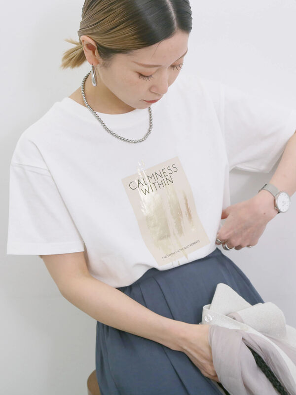 スクエア箔プリントTシャツ（オフホワイト/ホワイト/チャコールグレー）｜Samansa Mos2 blue（サマンサモスモス ブルー）通販