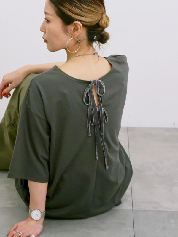 ◎【接触冷感】バックリボンTシャツ（チャコールグレー）｜Samansa Mos2 blue（サマンサモスモス ブルー）通販