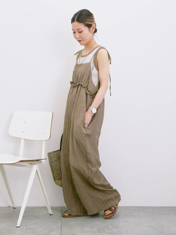 ◎ワッシャーフリルボリュームサロペット（ブラック/ブラウン/ネイビー）｜Samansa Mos2 blue（サマンサモスモス ブルー）通販