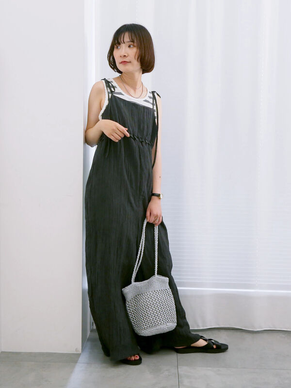 ◎ワッシャーフリルボリュームサロペット（ブラック）｜Samansa Mos2 blue（サマンサモスモス ブルー）通販