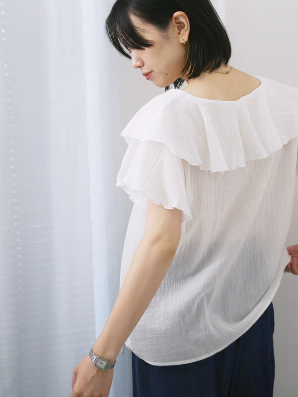 セール】 ◎フリルブラウス（オフホワイト/ブラック/ピンク/トップス
