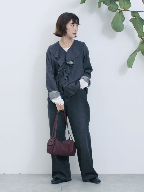 セール】 【ECO DENIM 】フリルブラウス（チャコールグレー/ブルー