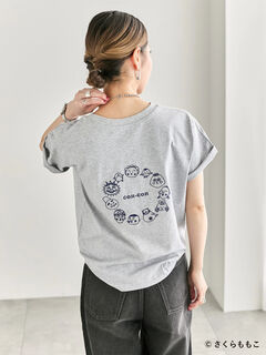 COJI-COJI/刺繍Tシャツ（オフホワイト/TOPグレー/トップス/T