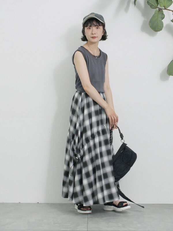 セール】 チュール付リブタンク（オフホワイト/チャコールグレー