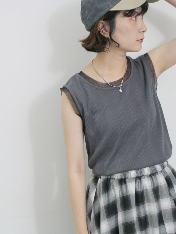 セール】 チュール付リブタンク（オフホワイト/チャコールグレー