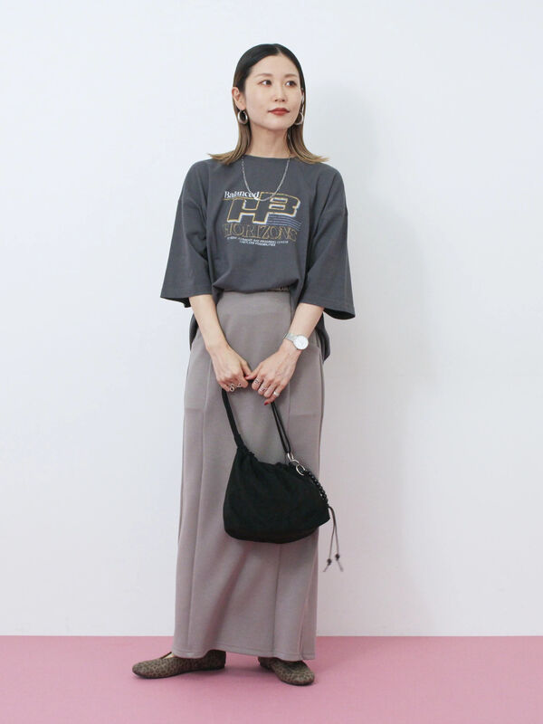 ヤマダヤ　フェンネル ヴィーガンレザー切り替えナロースカート　グレーベージュ Mila Owen（ミラオーウェン）の「【WEB限定00サイズダブルウエスト