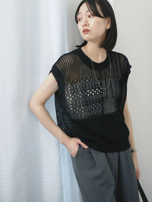 Theory 美品 ニット ベスト カシミヤ混 ブラック s Theory 美品 ニット ベスト カシミヤ混 ブラック s FALL 2023