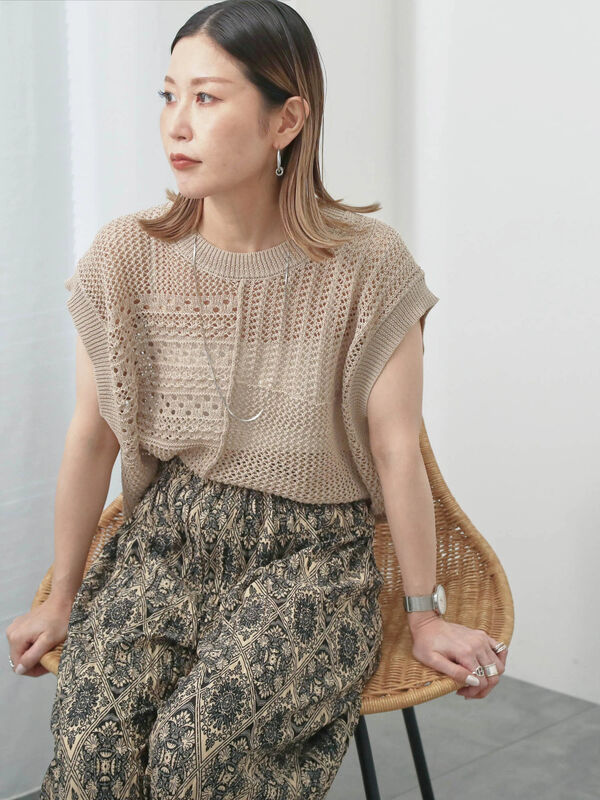 セール】 麻タッチパッチワークニットベスト（ブラック/ベージュ