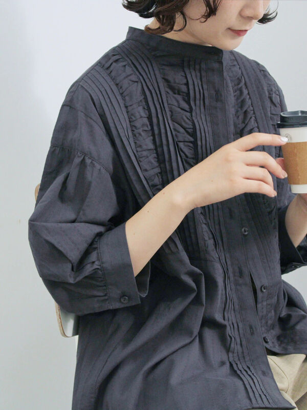 セール】 ピンタックブラウス（オフホワイト/チャコールグレー/キナリ