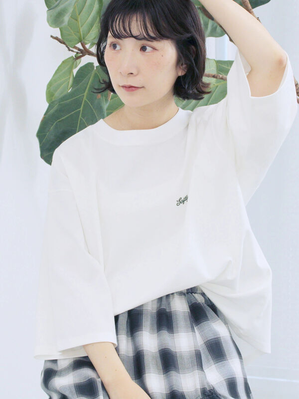 セール】 ポンチロゴ刺繍プルオーバー（オフホワイト/チャコールグレー