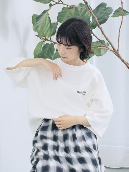 ポンチロゴ刺繍プルオーバー（オフホワイト/チャコールグレー/ベージュ/シュアカ/ＴＯＰグレー）｜Samansa Mos2 blue（サマンサモスモス ブルー）通販