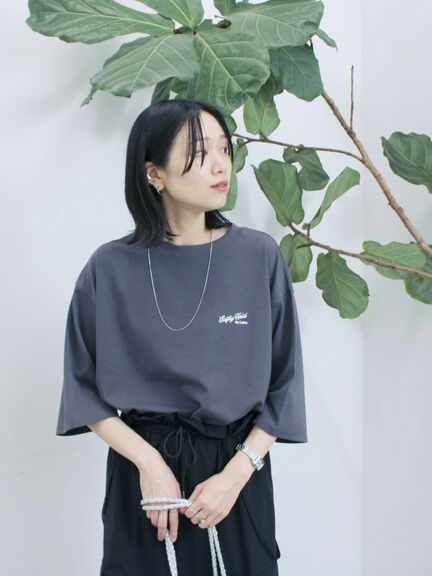 ポンチロゴ刺繍プルオーバー（オフホワイト/チャコールグレー/ベージュ/シュアカ/ＴＯＰグレー）｜Samansa Mos2 blue（サマンサモスモス ブルー）通販