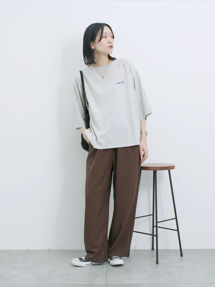 ポンチロゴ刺繍プルオーバー（オフホワイト/チャコールグレー/ベージュ/シュアカ/ＴＯＰグレー）｜Samansa Mos2 blue（サマンサモスモス ブルー）通販