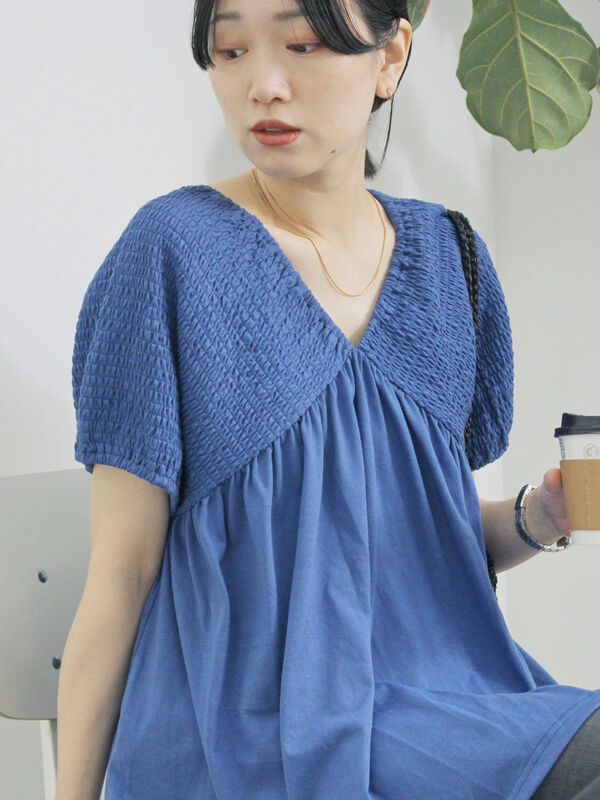 ◎【接触冷感】シャーリングVネックプルオーバー（ブルー）｜Samansa Mos2 blue（サマンサモスモス ブルー）通販