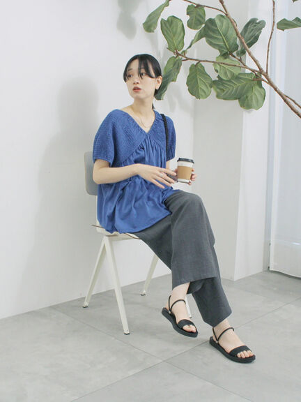 ◎【接触冷感】シャーリングVネックプルオーバー（オフホワイト/ブラック/ブルー）｜Samansa Mos2 blue（サマンサモスモス ブルー）通販