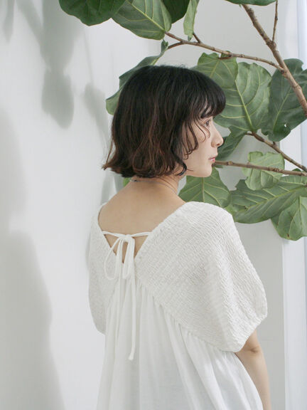 ◎【接触冷感】シャーリングVネックプルオーバー（オフホワイト/ブラック/ブルー）｜Samansa Mos2 blue（サマンサモスモス ブルー）通販