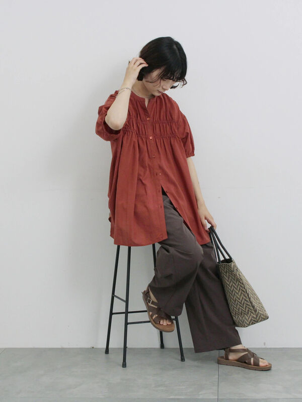 セール】 シャーリングチュニック（ブラック/ライトベージュ/シュアカ