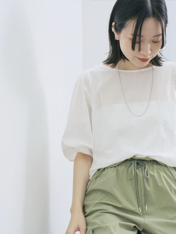 セール】 ◎ドット刺繍ブラウス（オフホワイト/ブラック/サックス