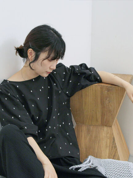 ◎ドット刺繍ブラウス（オフホワイト/ブラック/サックスブルー）｜Samansa Mos2 blue（サマンサモスモス ブルー）通販