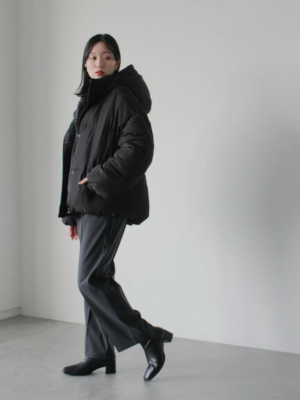 裾ラウンド中綿ブルゾン（ブラック/ライトベージュ/キナリ）｜Samansa Mos2 blue（サマンサモスモス ブルー）通販