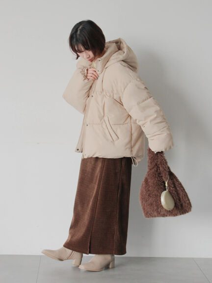 裾ラウンド中綿ブルゾン（ブラック/ライトベージュ/キナリ）｜Samansa Mos2 blue（サマンサモスモス ブルー）通販