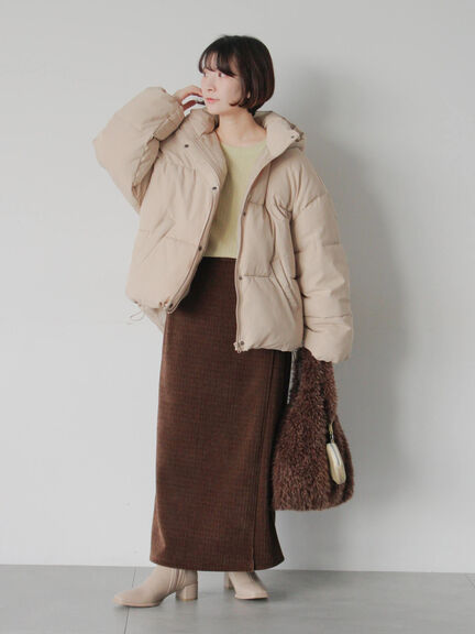 裾ラウンド中綿ブルゾン（ブラック/ライトベージュ/キナリ）｜Samansa Mos2 blue（サマンサモスモス ブルー）通販