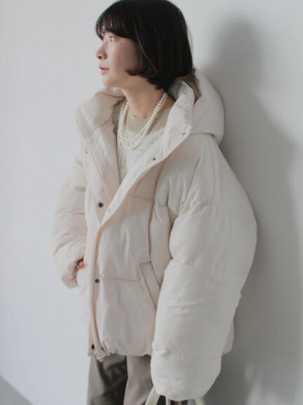 裾ラウンド中綿ブルゾン（ブラック/ライトベージュ/キナリ）｜Samansa Mos2 blue（サマンサモスモス ブルー）通販