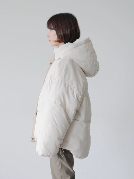 裾ラウンド中綿ブルゾン（ブラック/ライトベージュ/キナリ）｜Samansa Mos2 blue（サマンサモスモス ブルー）通販